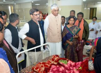 स्वास्थ्य मंत्री टी.एस. ने जगदलपुर मेडिकल कॉलेज अस्पताल का किया निरीक्षण