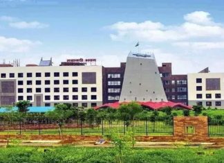 बड़े पैमाने में फेरबदल तबादले देखिए किन्हें कहा कि मिली हैं जिम्मेदारी