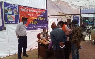 नेत्र एवं स्वास्थ्य परीक्षण शिविर राष्ट्रीय सड़क सुरक्षा माह मे रखा गया