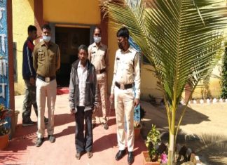 घरेलु विवाद पर छोटे भाई को कुल्हाड़ी से मारकर प्राण घातक हमला करने वाला आरोपी गिरफ्तार