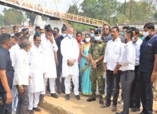 प्रभारी मंत्री ने राजिम मेला तैयारियों की समीक्षा की मेला स्थल में घूम घूम कर तैयारियों का लिया जायजा