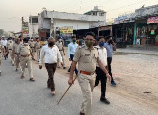 कोविड-19 संक्रमण के रोकथाम हेतु निकाला गया फलैग मार्च