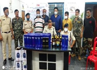 बोलेरो वाहन में अंग्रेजी शराब के साथ 04 आरोपी को मुखबीर की सूचना में पुलिस ने किया गिरफ्तार