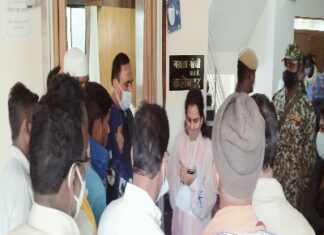 नव पदस्थ कलेक्टर ने प्रभार लेते ही सुनी आम जनता की समस्या