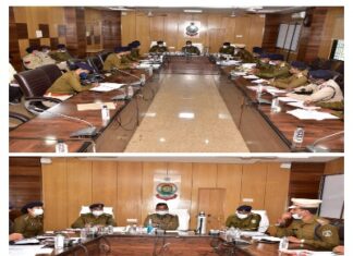 गरियाबंद पुलिस अधीक्षक के द्वारा राजिम मांगी पुन्नी मेला के आगामी तैयारी एवं अपराध समीक्षा हेतु समस्त थाना प्रभारियों का लिए क्राईम मीटिंग