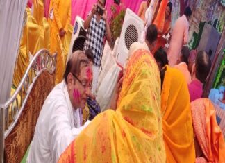 गरियाबंद में हो रहे भागवत सप्ताह में शामिल हुए विधायक अमितेश शुक्ल ।