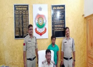 नौकरी लगाने के नाम पर ठगी करने वाला आरोपी चढ़ा पुलिस के हत्थे…..