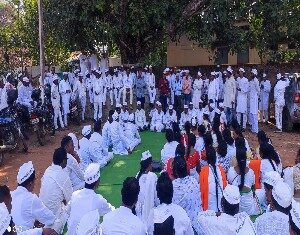 पंचायत सचिव द्वारा बाइक रैली कर मुख्यमंत्री के नाम कलेक्टर को ज्ञापन दिया गया