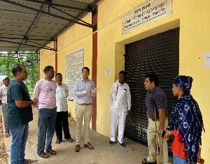 जिला निर्वाचन अधिकारी आकाश छिकारा ने ईवीएम वेयरहाउस का किया निरीक्षण