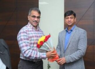 प्रदेश में जनसंपर्क आयुक्त का पदभार ग्रहण किया मयंक श्रीवास्तव