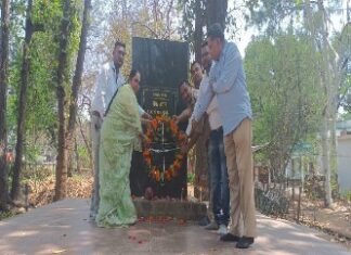 वीर शहीद वनपाल मधुसूदन पाटिल को दी 13 वी श्रद्धांजलि