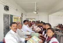 शाला प्रवेशोत्सव कार्यक्रम हाईस्कुल फुलकर्रा में संपन्न