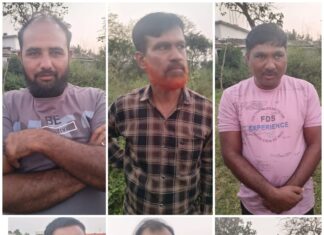 गरियाबंद पुलिस द्वारा 08 जुआरियो को गुल (गोटी) नामक जुआ खेलते रंगे हाथ पकड़ कर वैधानिक कार्यवाही की गई।